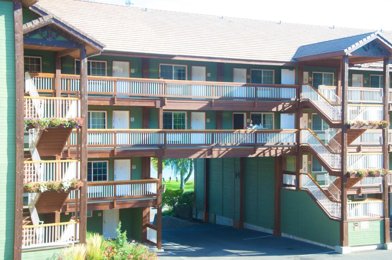 | Lakeside Lodge and Suites