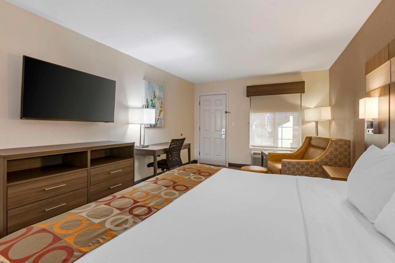 King Room - Non Smoking at Best Western Desert Inn