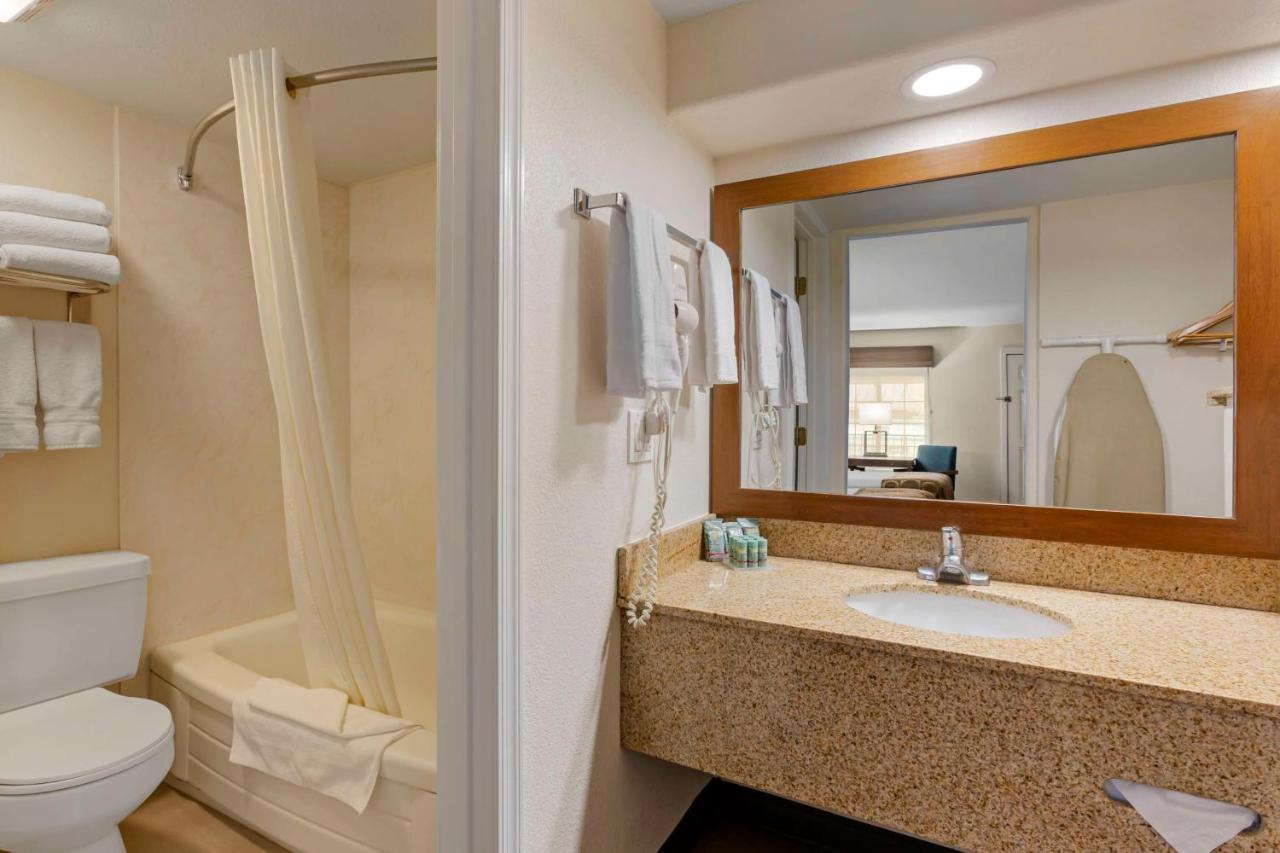 Suite with Three Queen beds at Best Western Desert Inn
