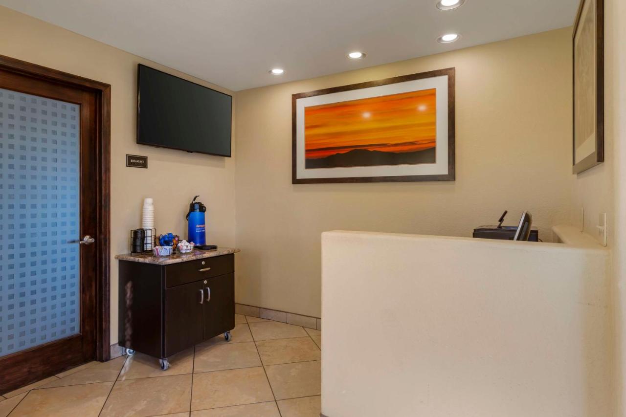 | Best Western Desert Inn