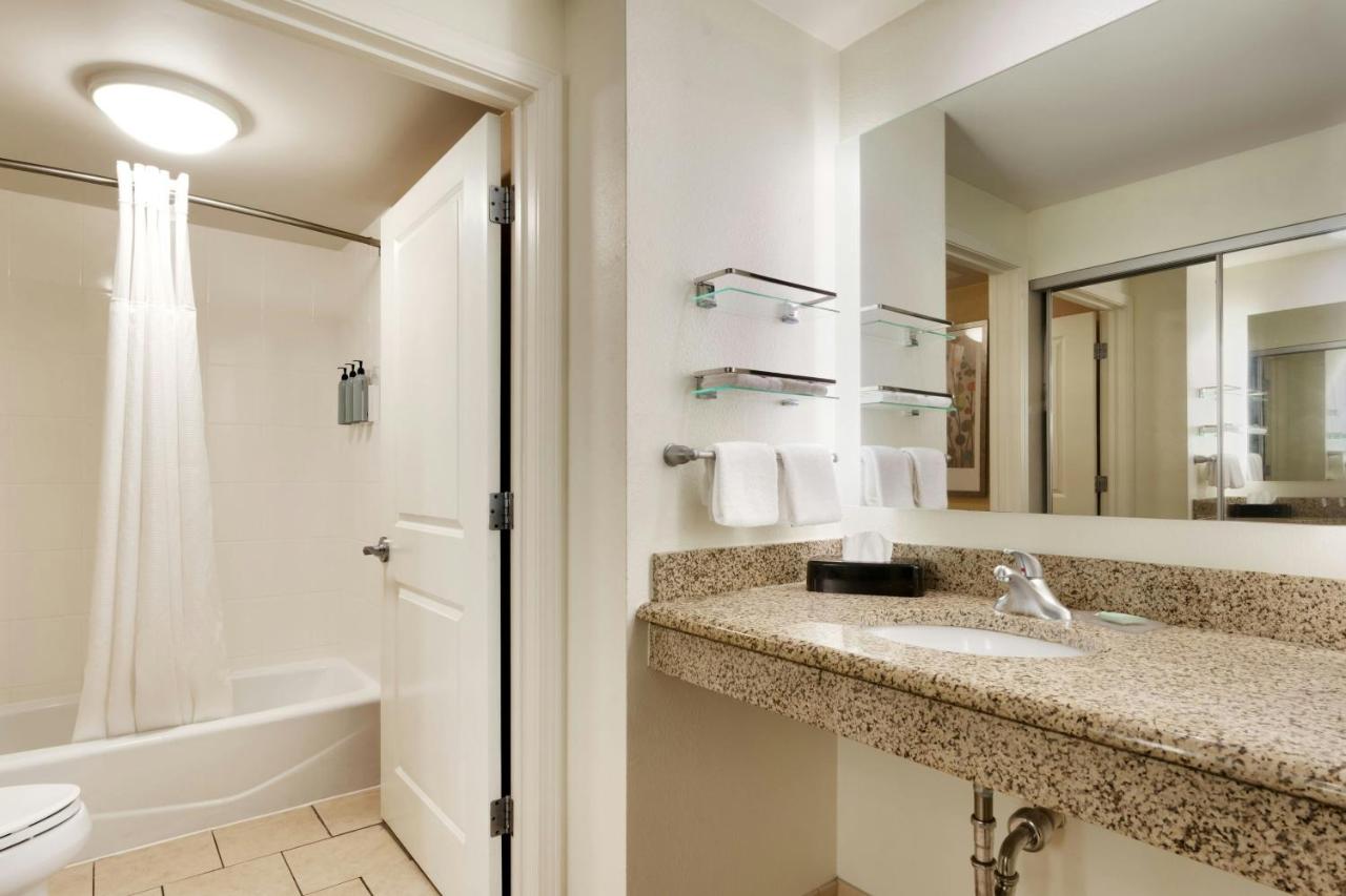 | Residence Inn Jackson