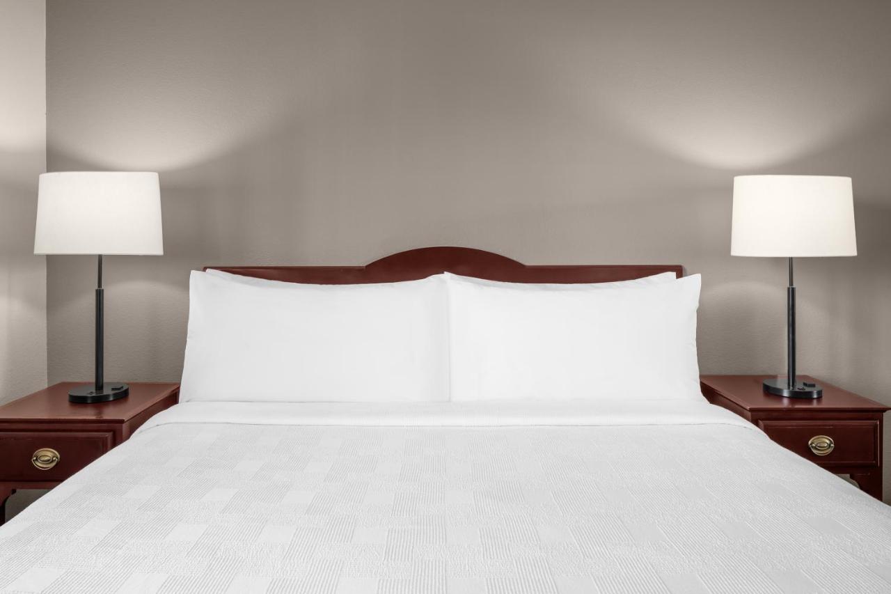  | Larkspur Landing Bellevue - An All-Suite Hotel