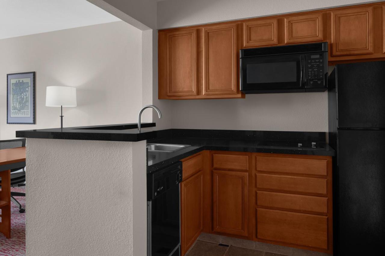 | Larkspur Landing Campbell - An All-Suite Hotel