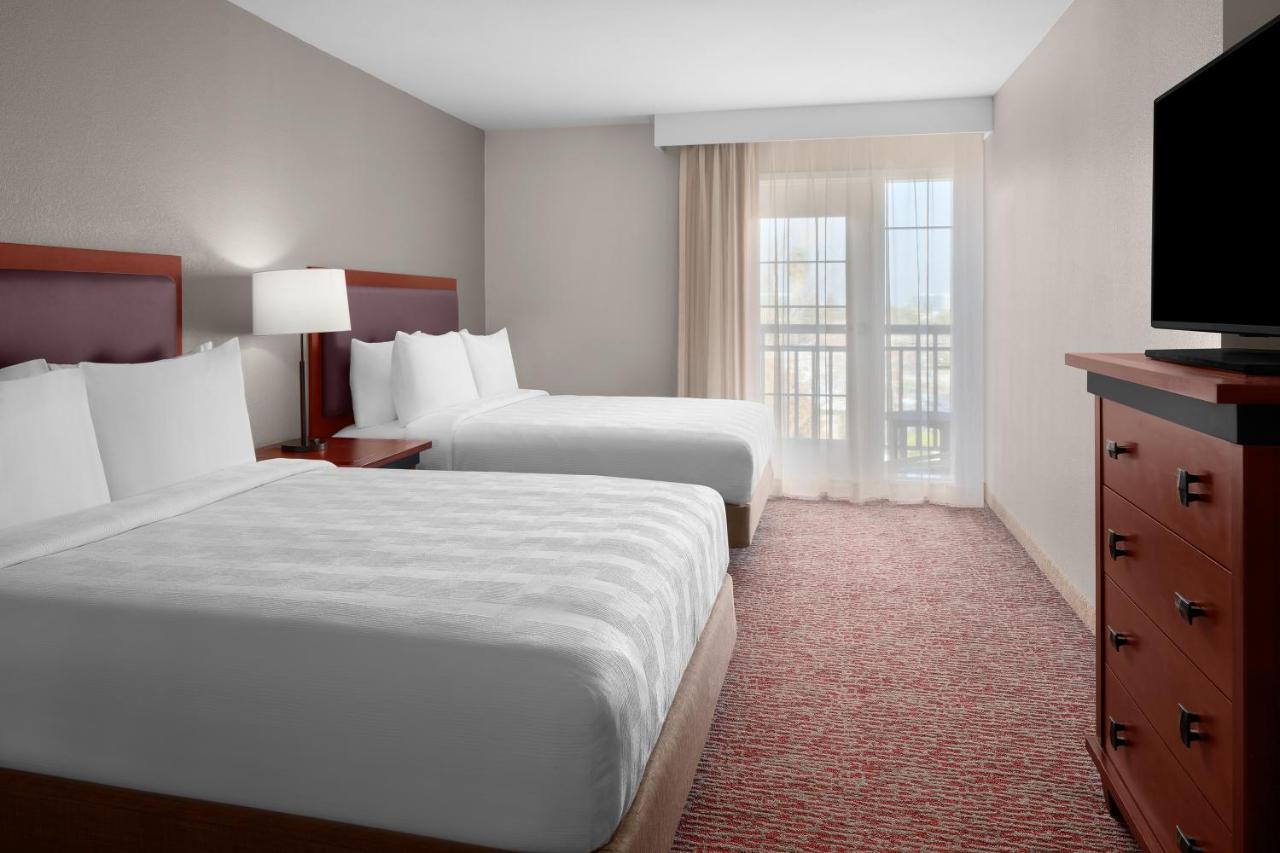 | Larkspur Landing Campbell - An All-Suite Hotel