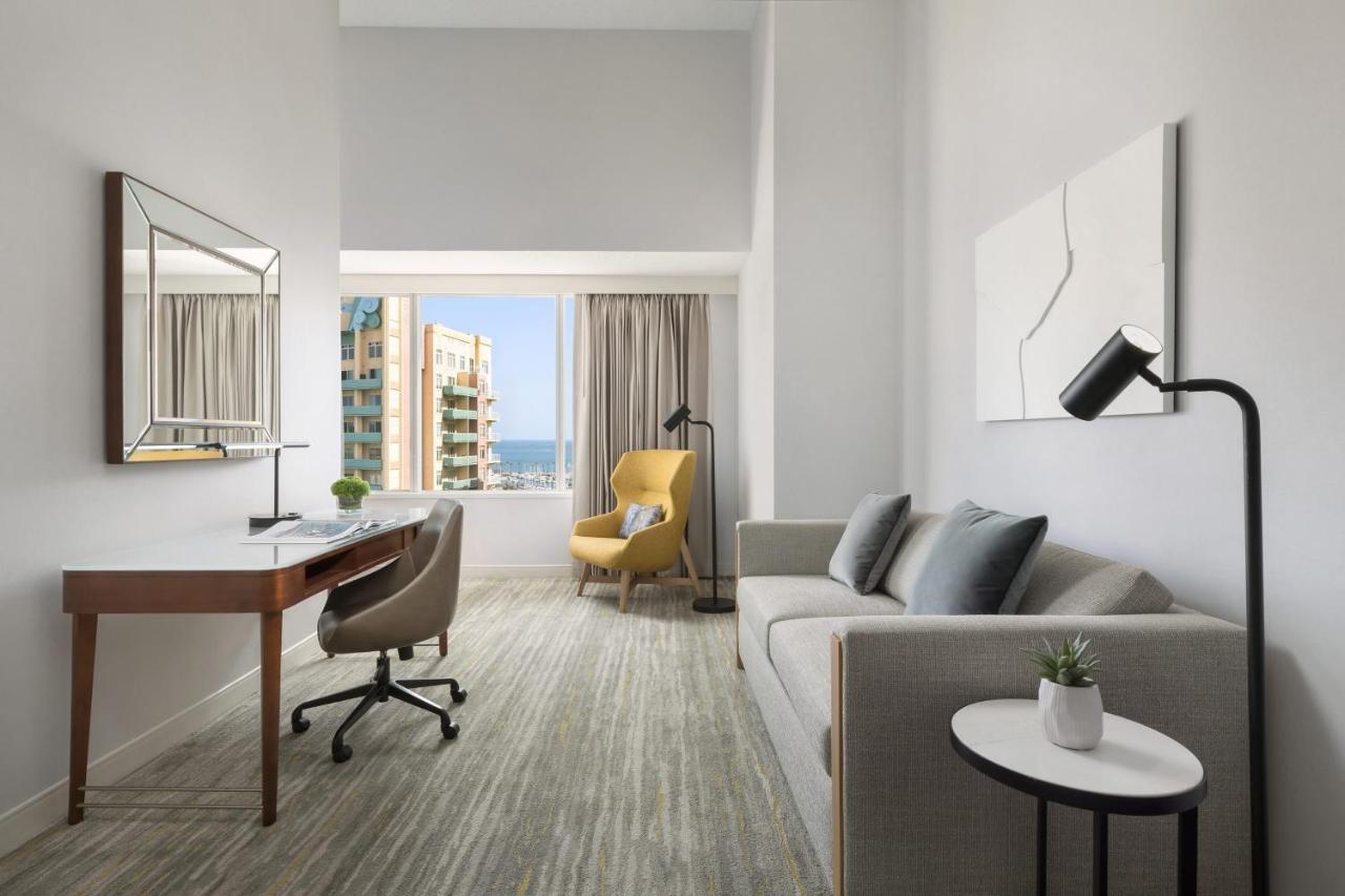 Executive Suite, 1 King at The Westin Long Beach