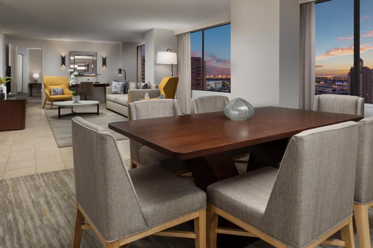 Presidential Suite, 1 King, Partial ocean view, Top floor at The Westin Long Beach
