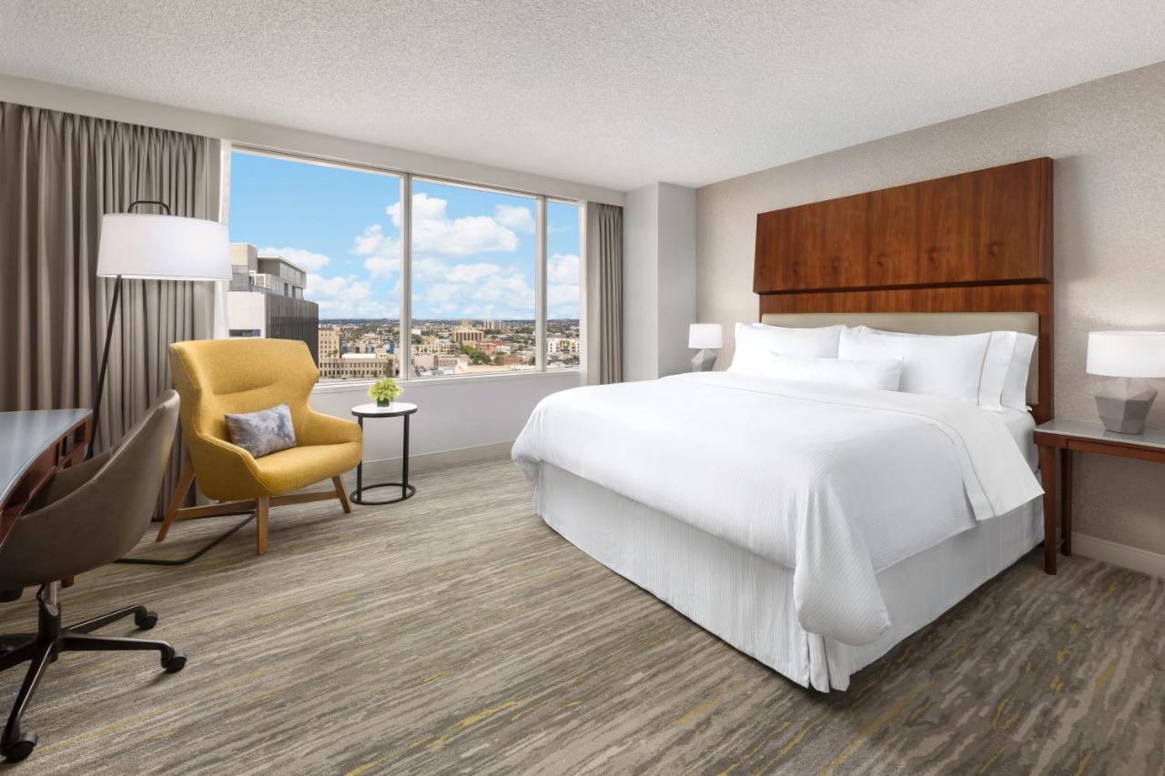 Guest Room, 1 King at The Westin Long Beach