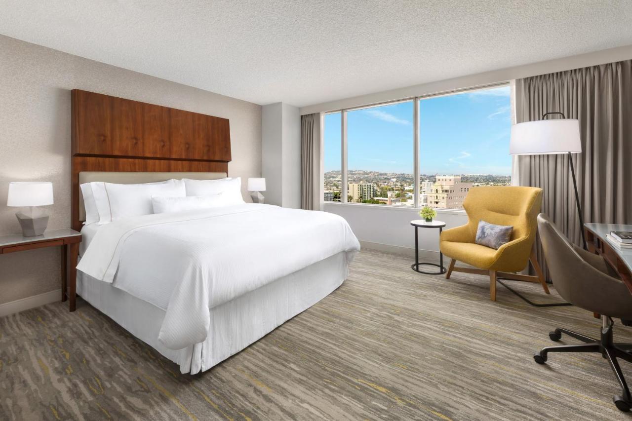 Guest Room, 1 King at The Westin Long Beach
