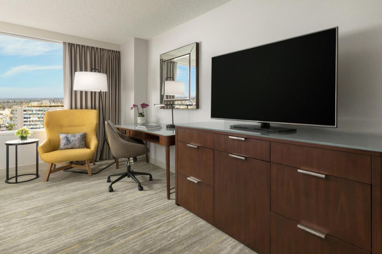 | The Westin Long Beach