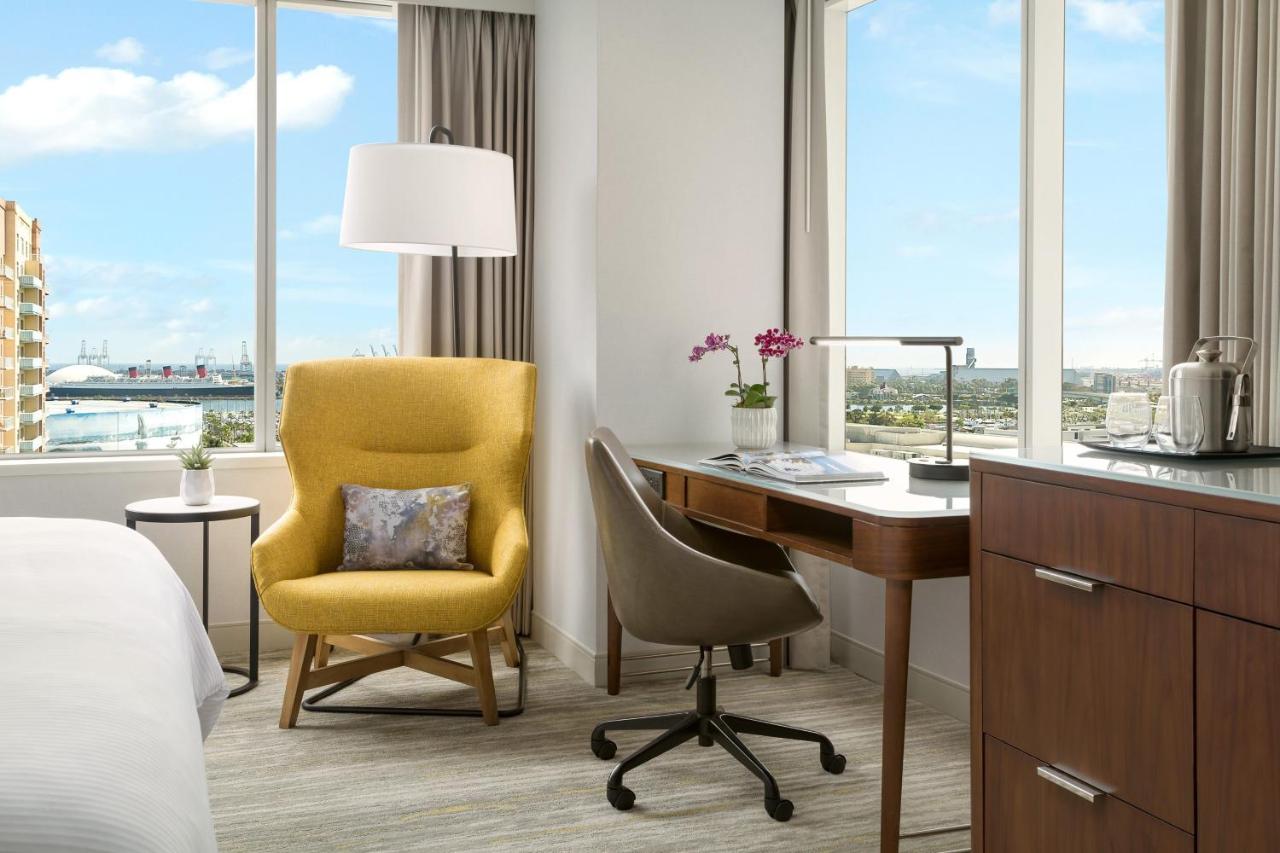 Guest Room, 1 King at The Westin Long Beach