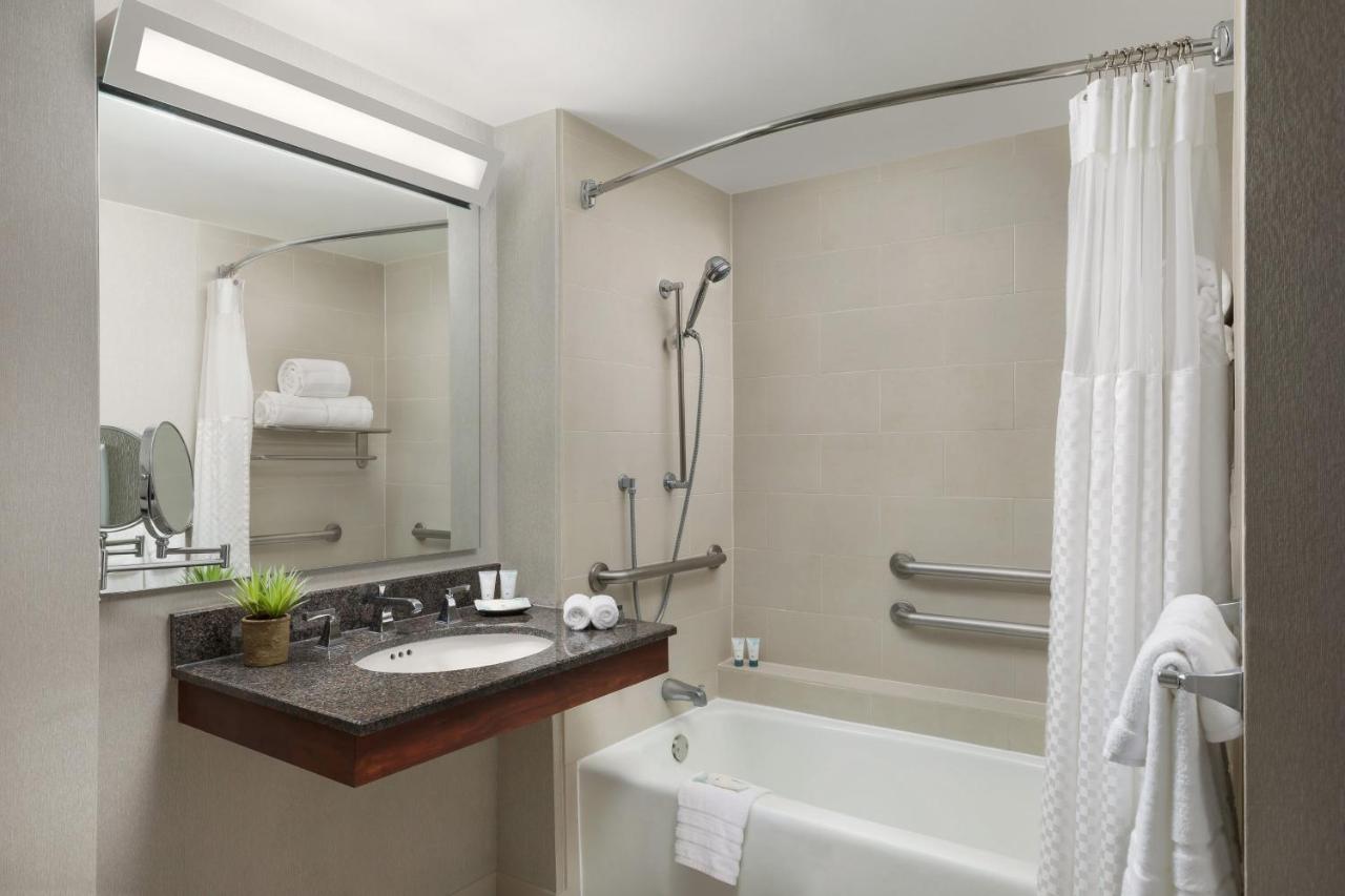Guest room, 2 Double at The Westin Long Beach