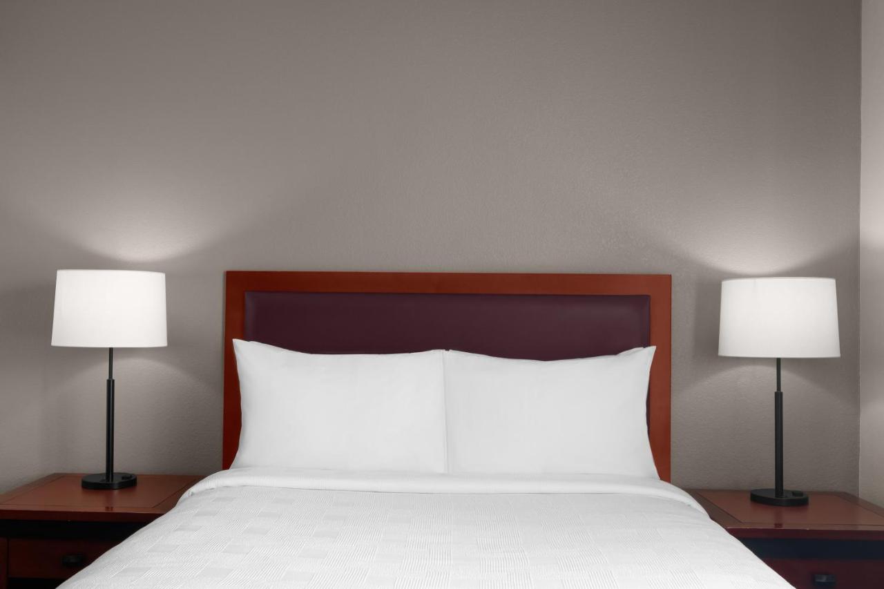 Studio Suite - Disability Access at Larkspur Landing Extended Stay Suites Folsom
