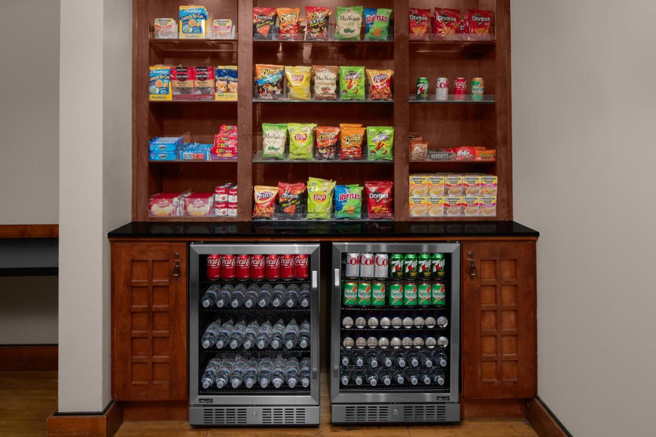 | Larkspur Landing Pleasanton - An All-Suite Hotel