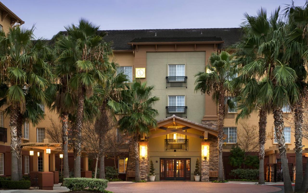 | Larkspur Landing Pleasanton - An All-Suite Hotel