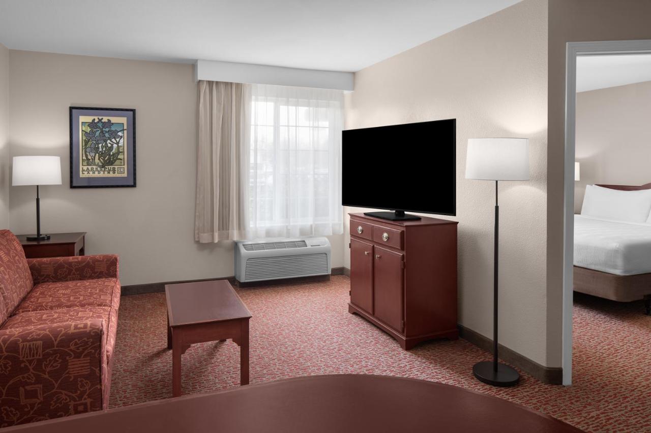 | Larkspur Landing Pleasanton - An All-Suite Hotel