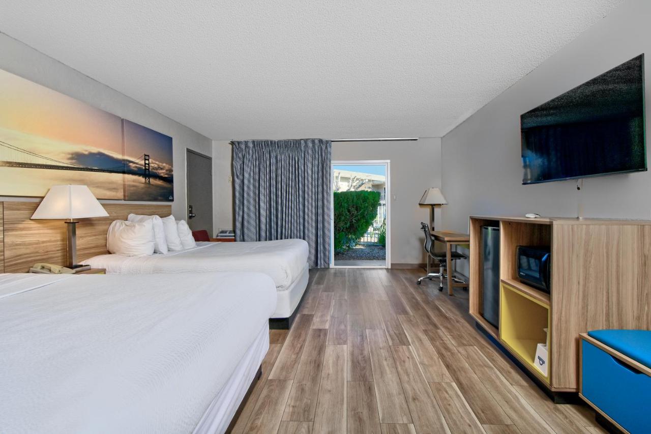 Queen Room with Two Queen Beds - Non-Smoking at Days Inn by Wyndham Novato/San Francisco