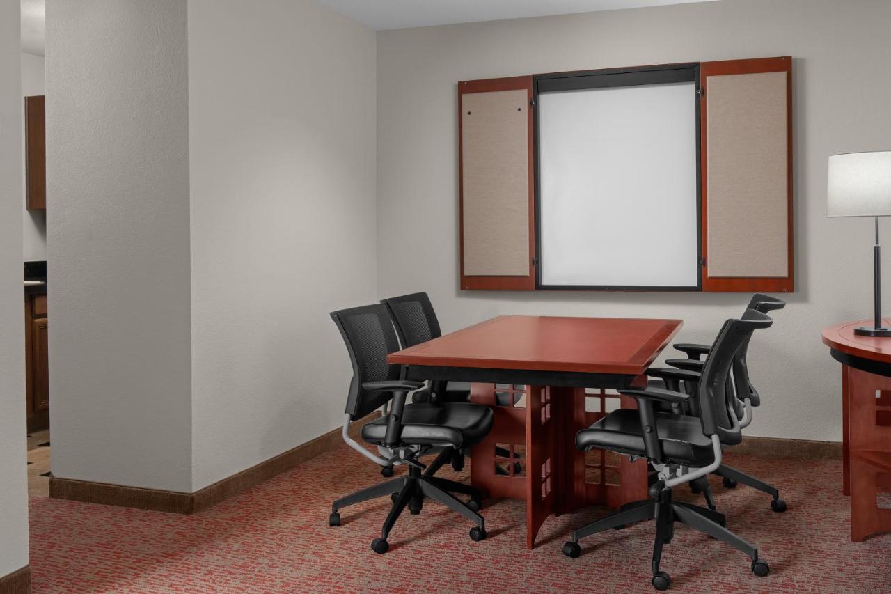 | Larkspur Landing South San Francisco - An All-Suite Hotel