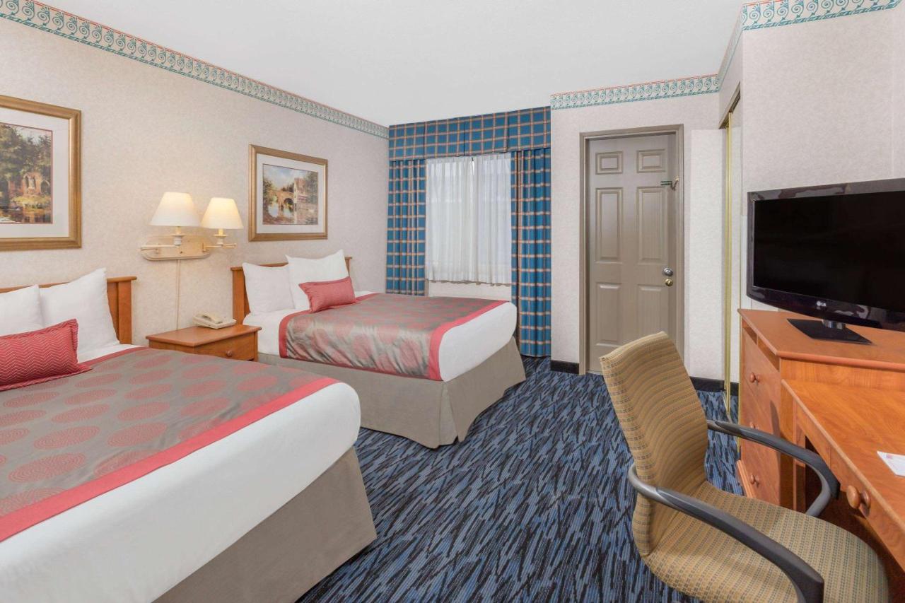  | Ramada by Wyndham Kent Seattle Area