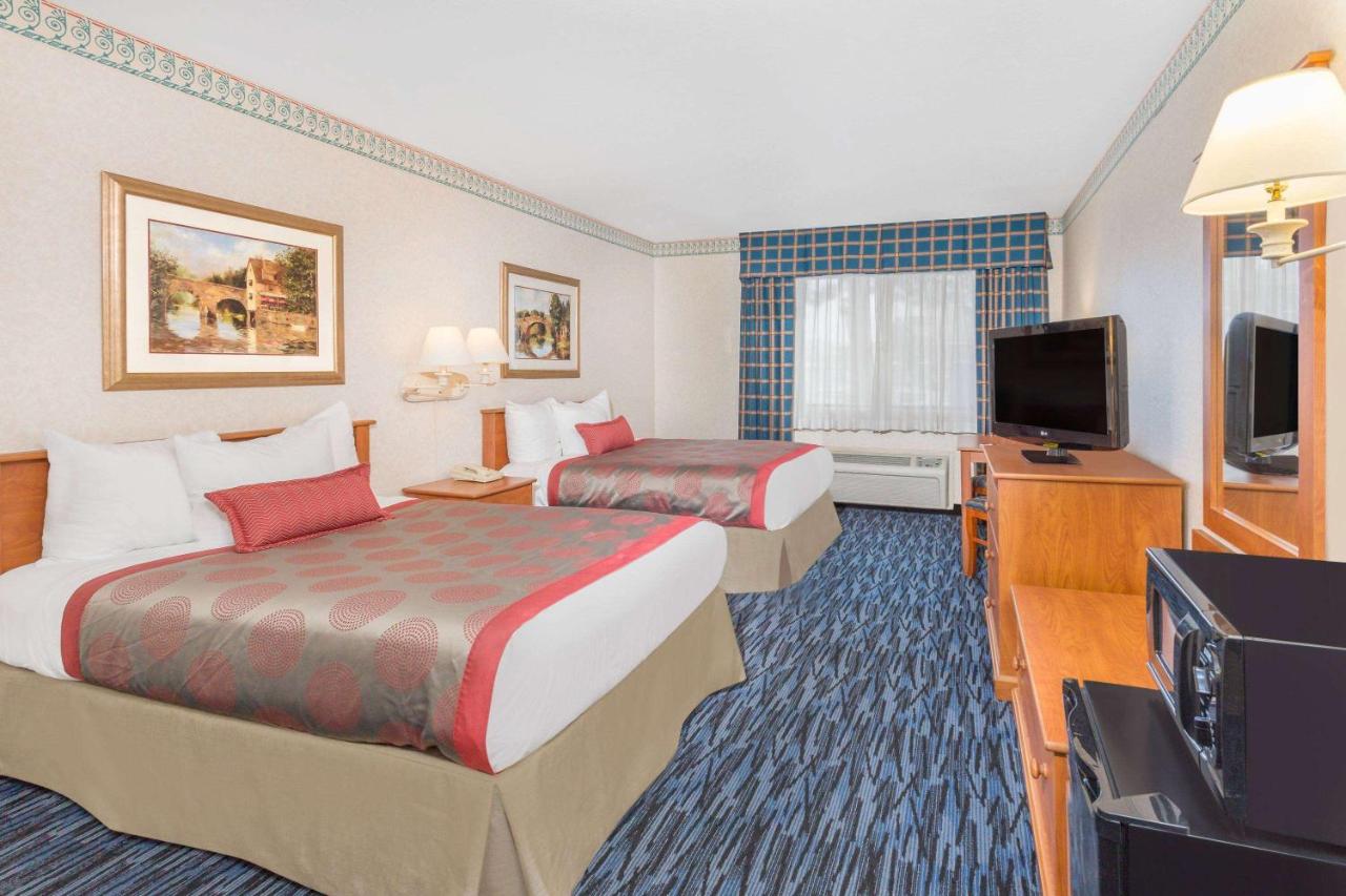 | Ramada by Wyndham Kent Seattle Area