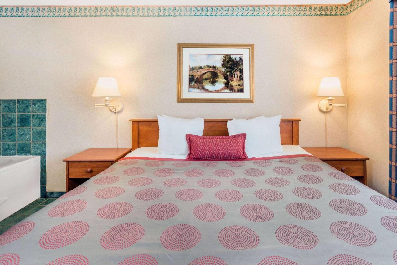 | Ramada by Wyndham Kent Seattle Area