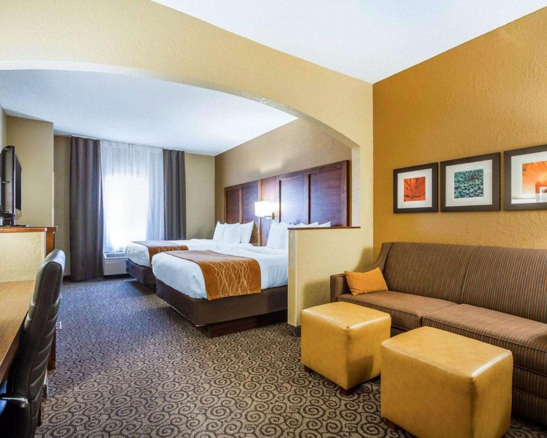 Two Queen Suite with Sofa Bed at Comfort Suites Ramsey