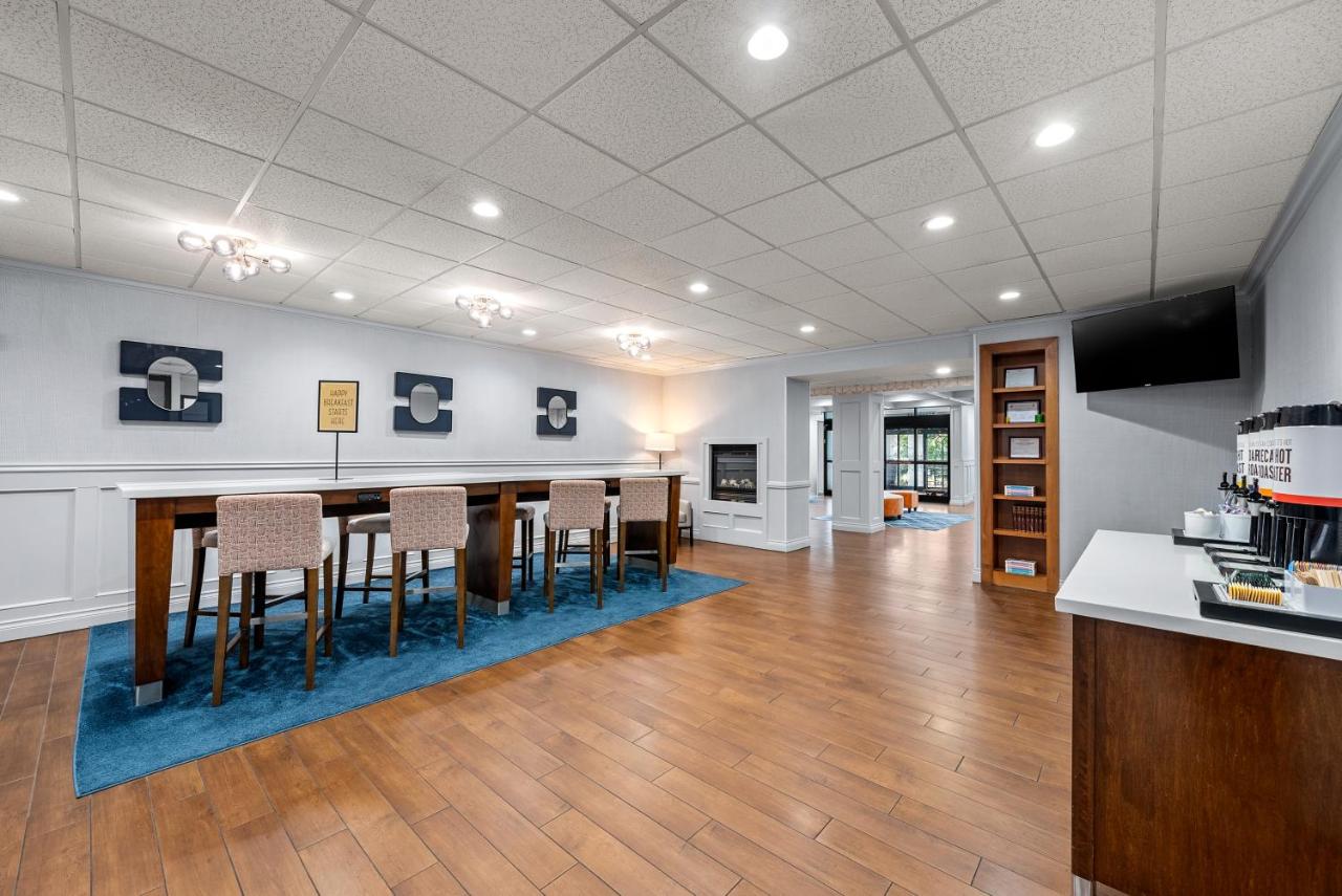 | Hampton Inn Bordentown
