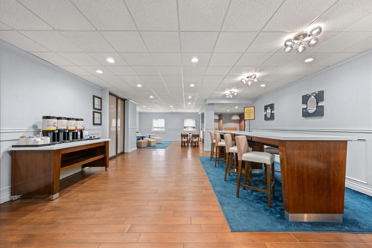 | Hampton Inn Bordentown