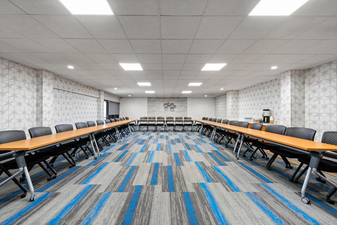 | Hampton Inn Bordentown