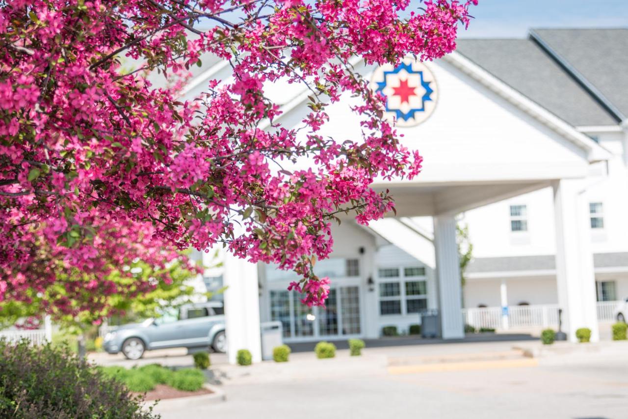 | Blue Gate Garden Inn