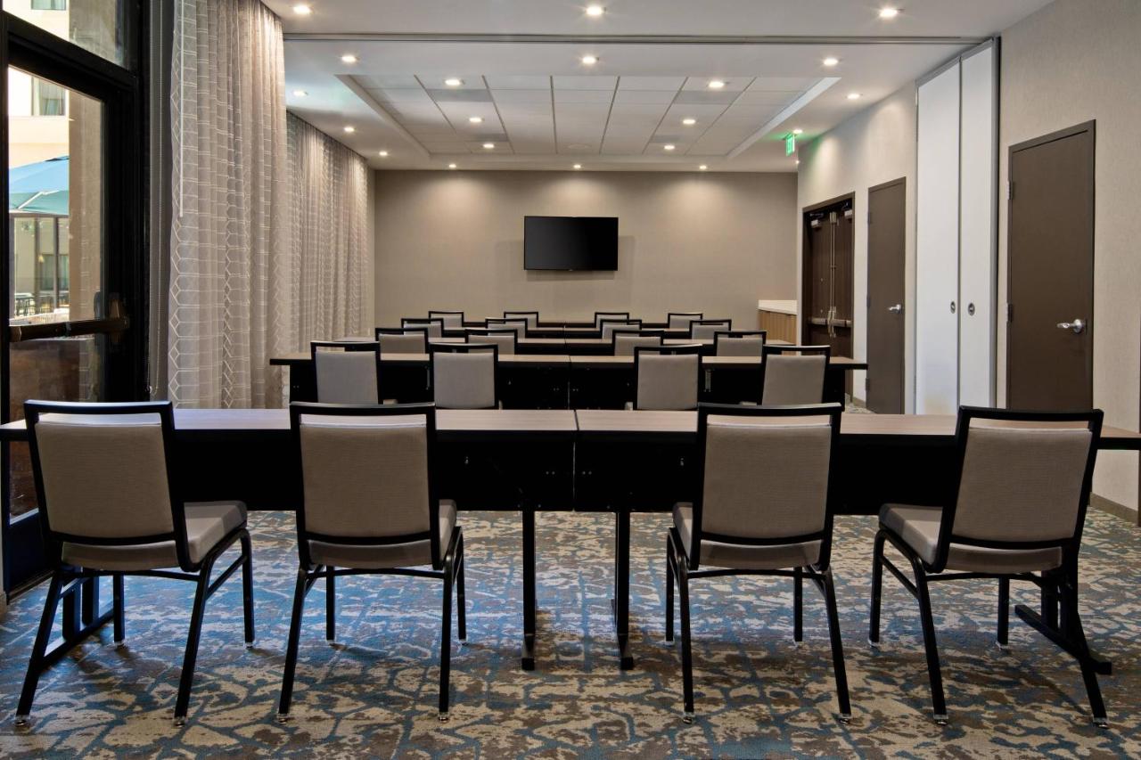 | Residence Inn by Marriott Valencia
