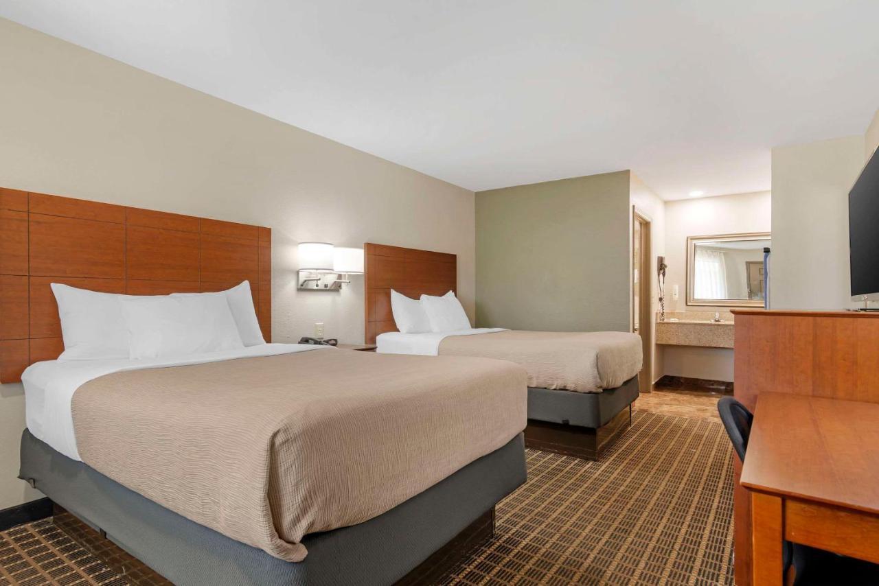 Double Room - Smoking at Quality Inn & Suites Morrow Atlanta South