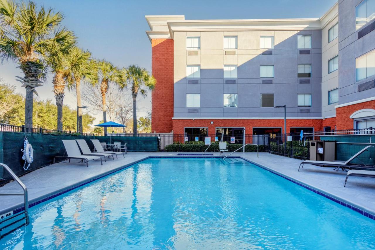 | Holiday Inn Express Hotel & Suites Ocoee East, an IHG Hotel