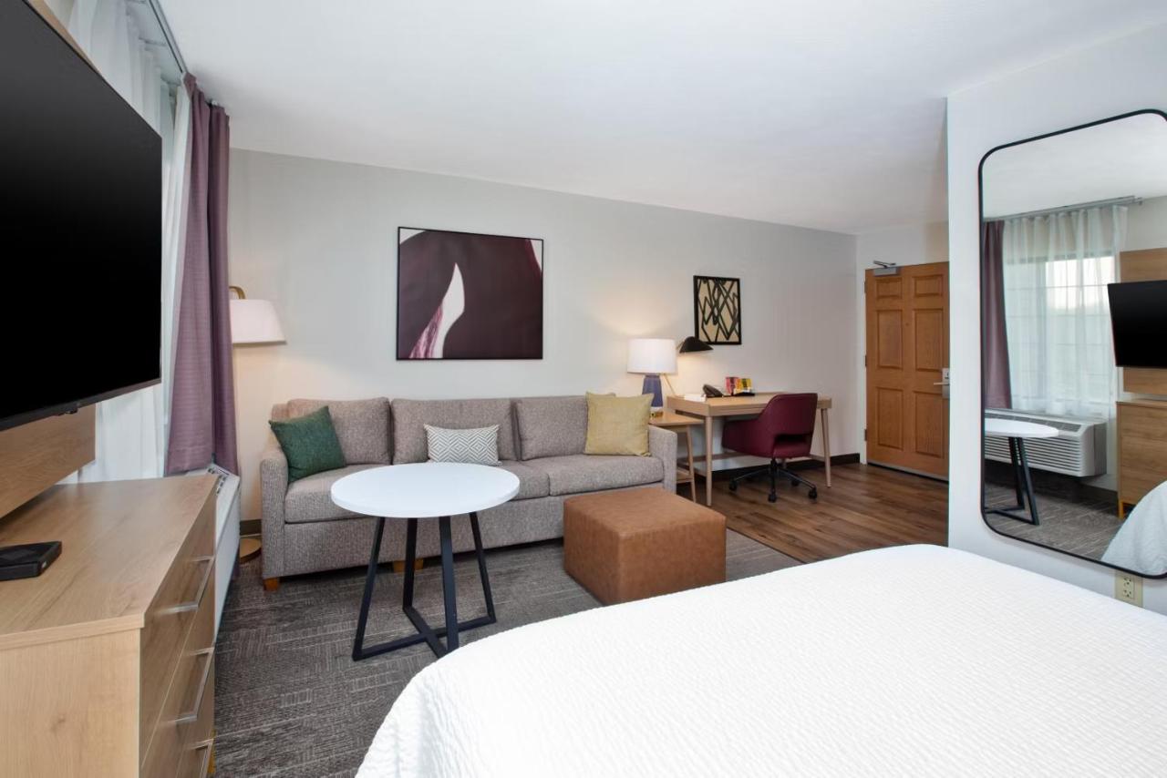 Room Selected at Check-In at Staybridge Suites Omaha 80th And Dodge, an IHG Hotel