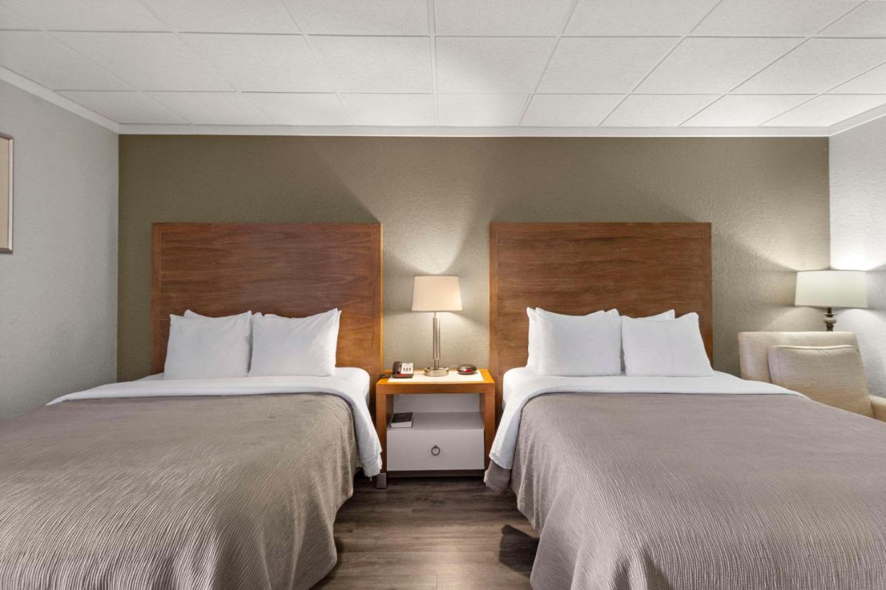 Standard Queen Room with Two Queen Beds - Non-Smoking at Quality Inn & Suites Green Bay Downtown