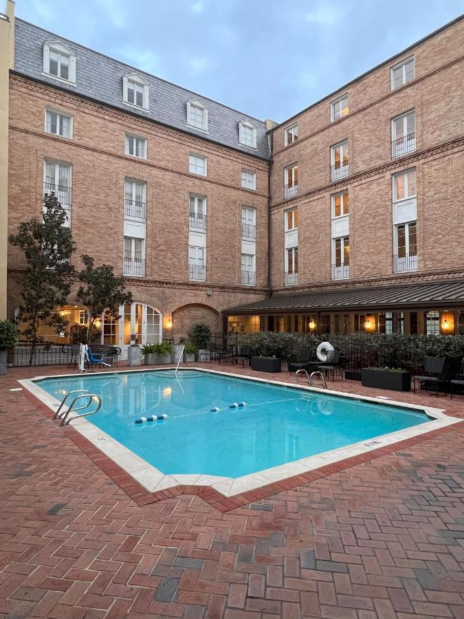 | Holiday Inn FRENCH QUARTER-CHATEAU LEMOYNE, an IHG Hotel