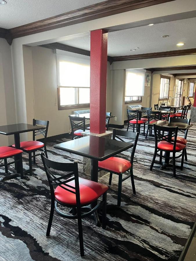  | SureStay Hotel by Best Western Cedar Rapids