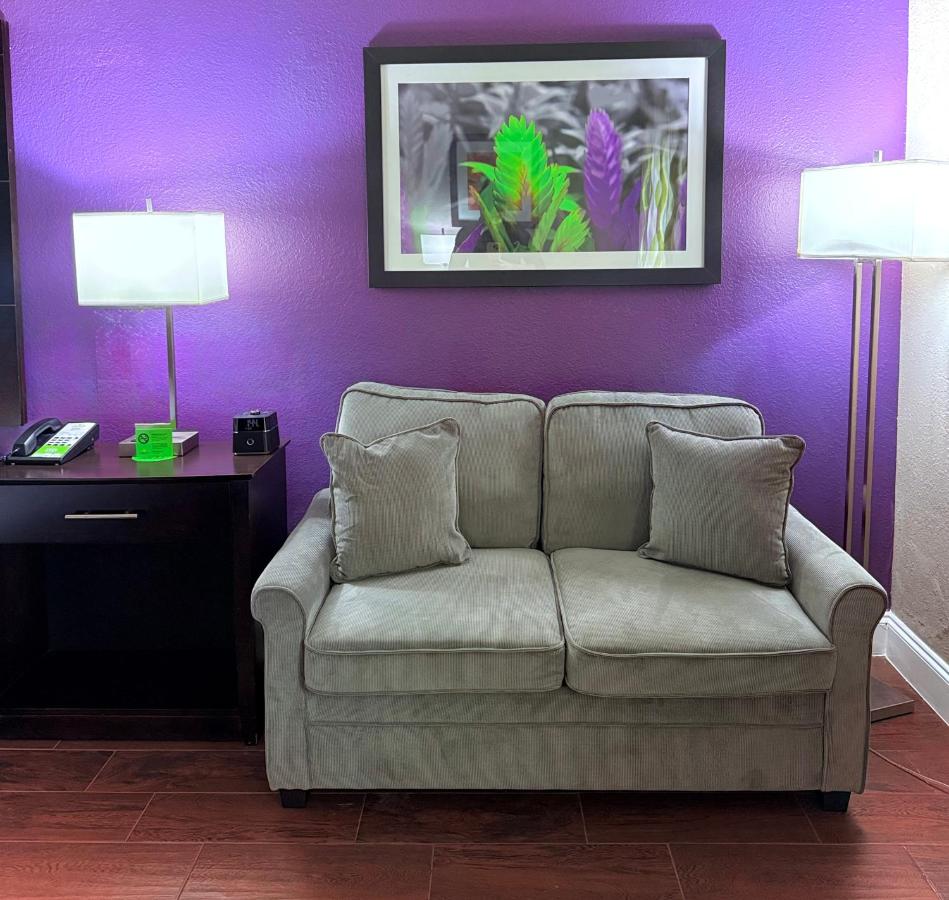 Executive King Room with Sofa Bed at La Quinta Inn & Suites by Wyndham Orlando Universal area