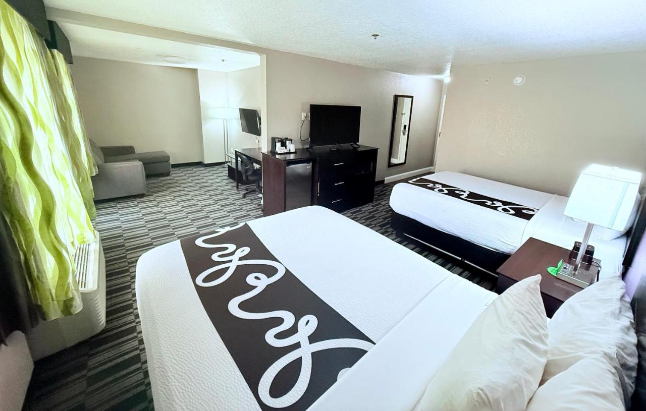 Suite with Two Queen Beds - Non-Smoking at La Quinta Inn & Suites by Wyndham Orlando Universal area