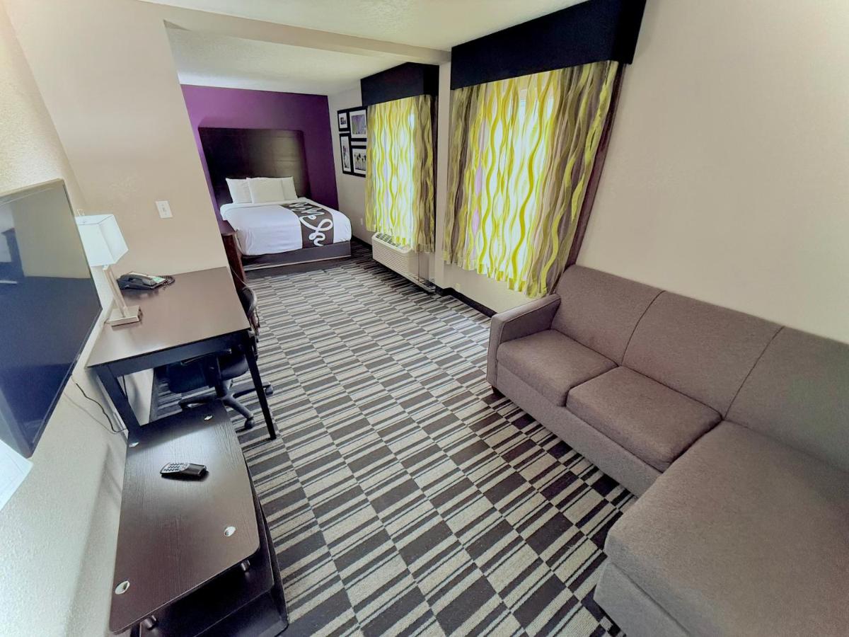 Suite with Two Queen Beds - Non-Smoking at La Quinta Inn & Suites by Wyndham Orlando Universal area