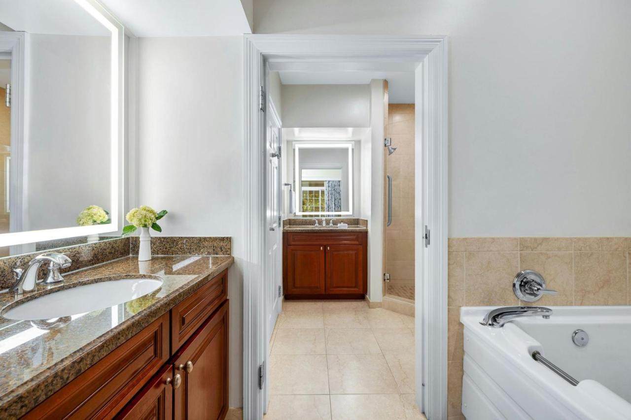 | Marriott's Manor Club at Ford's Colony