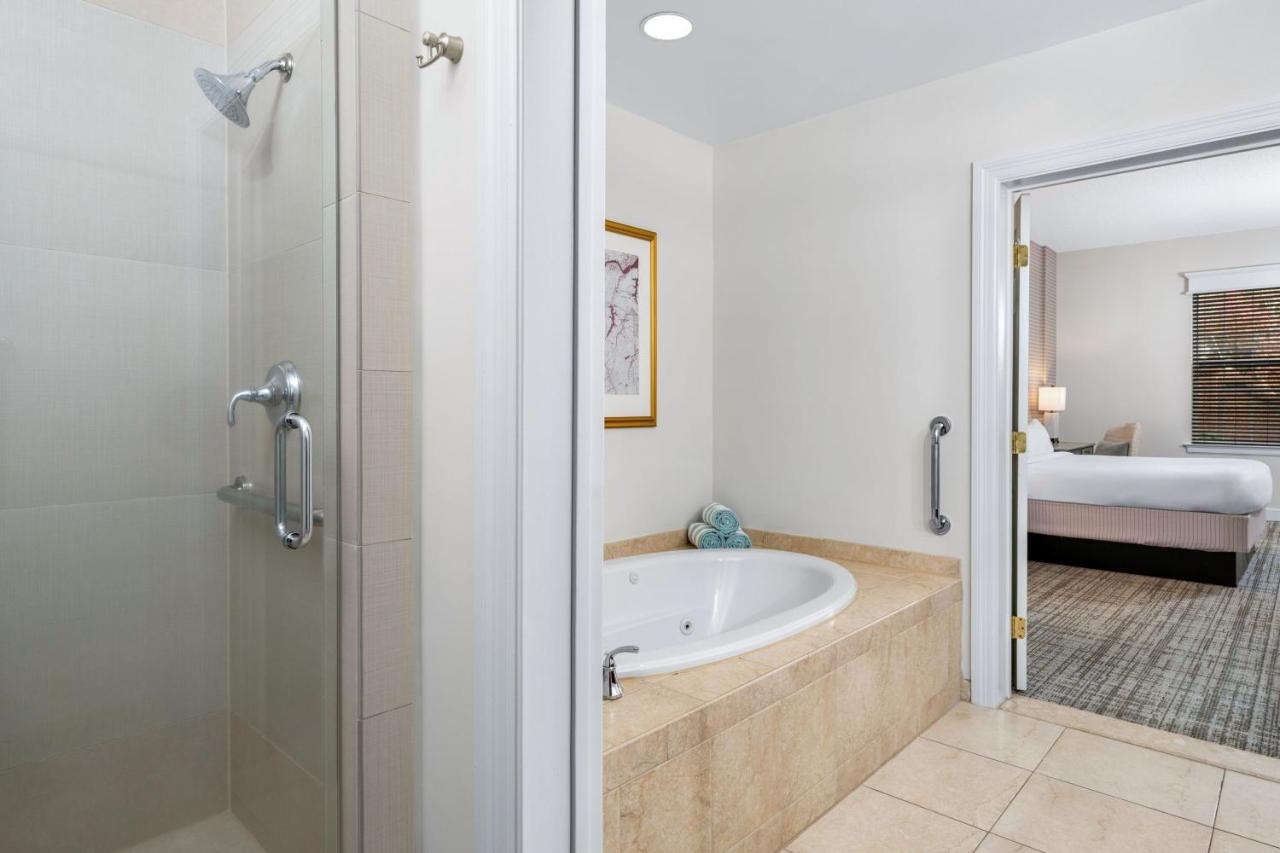 | Marriott's Manor Club at Ford's Colony