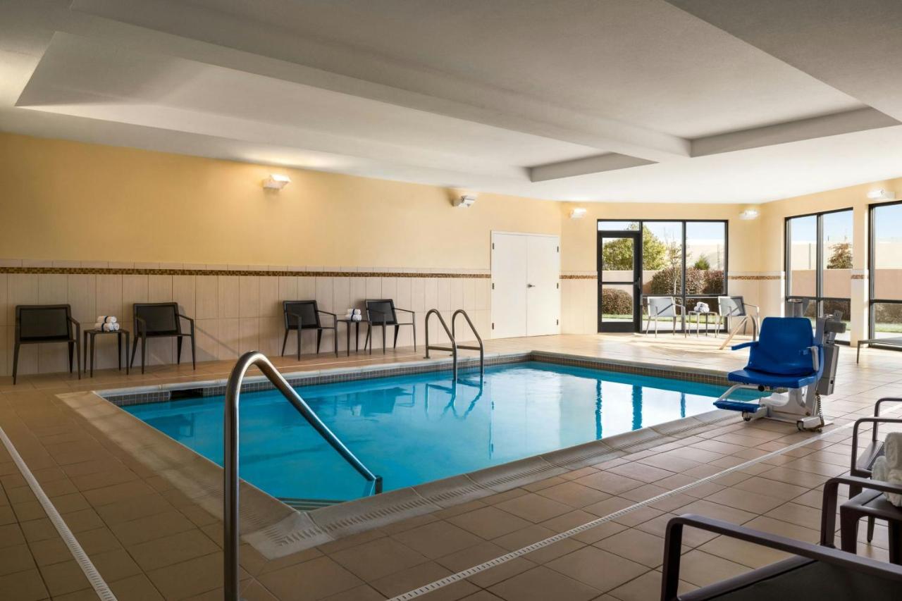  | Courtyard by Marriott Burlington Mt. Holly Westampton