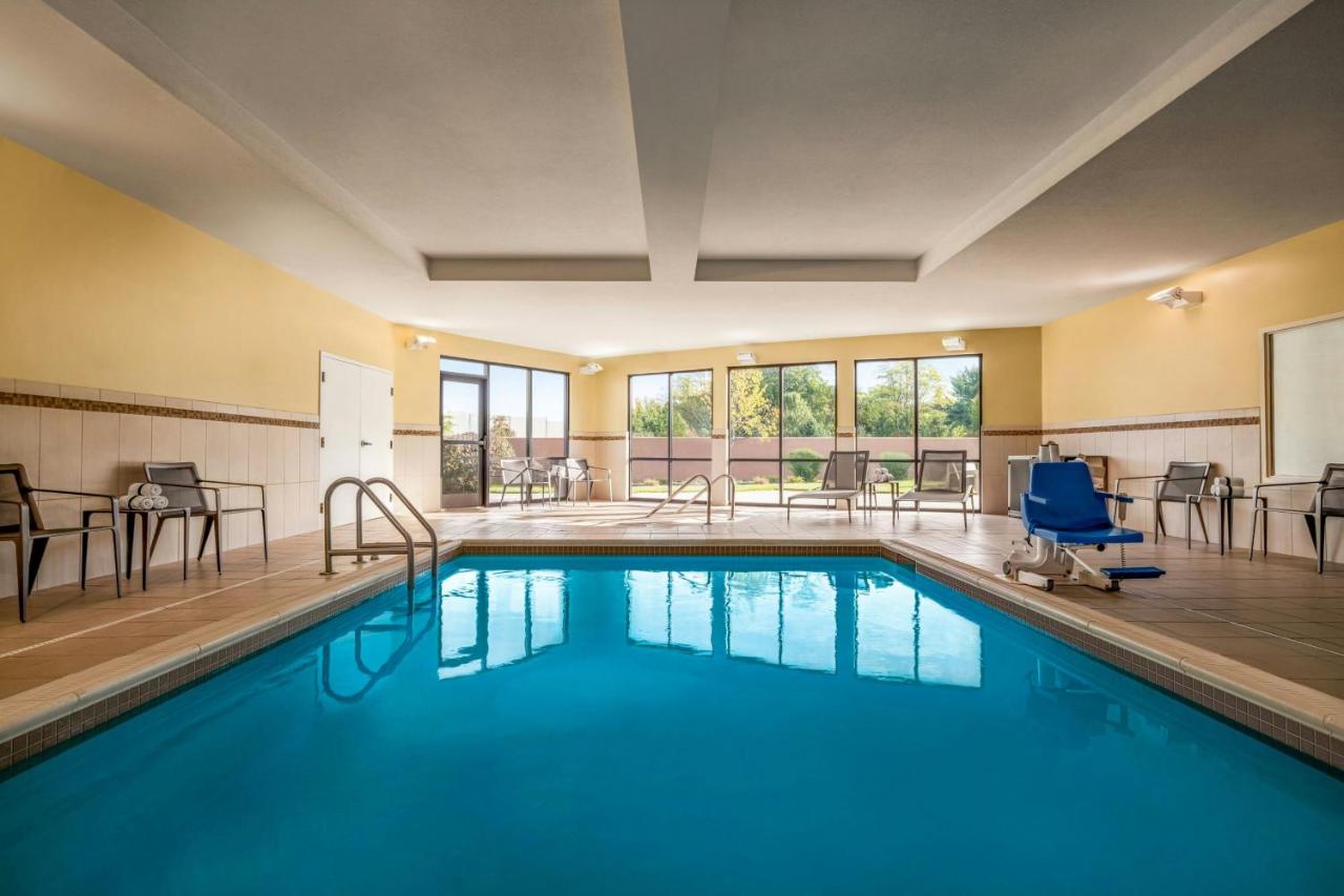  | Courtyard by Marriott Burlington Mt. Holly Westampton