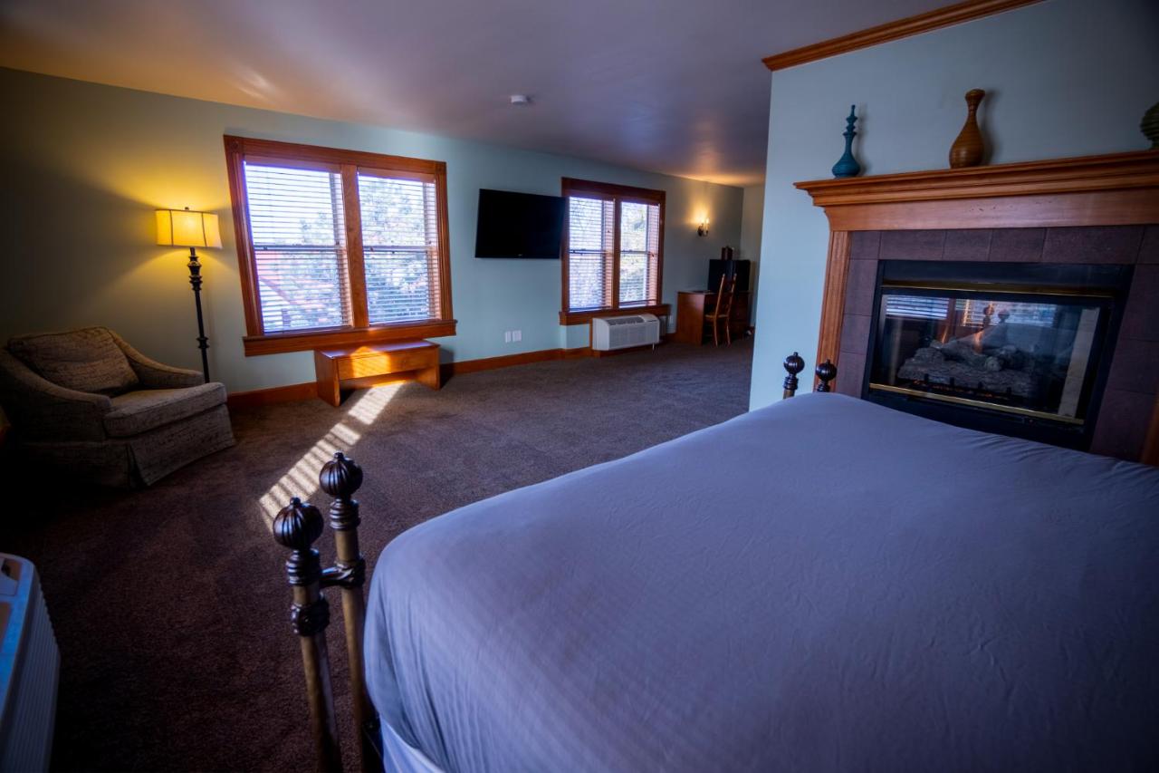 King Suite at Nuks Executive Suites