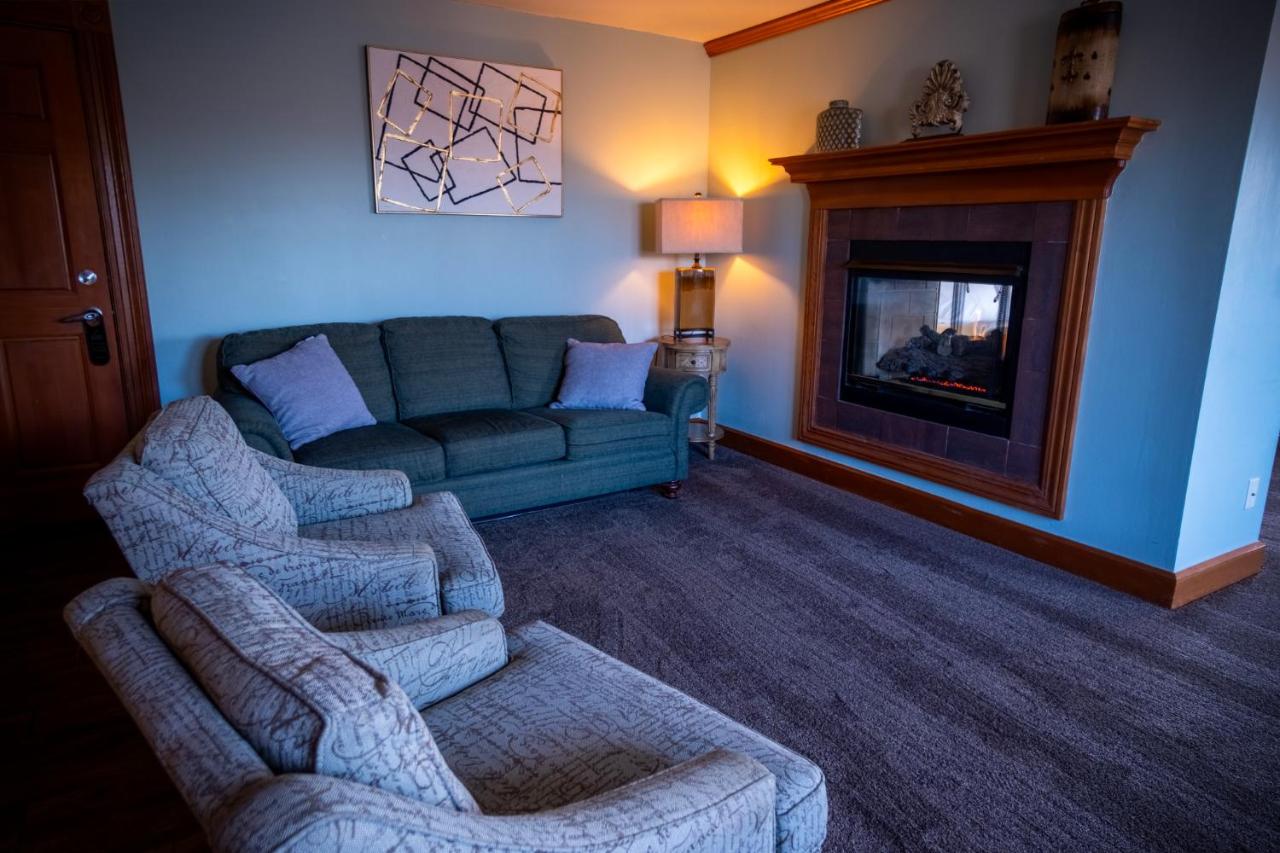 King Suite at Nuks Executive Suites