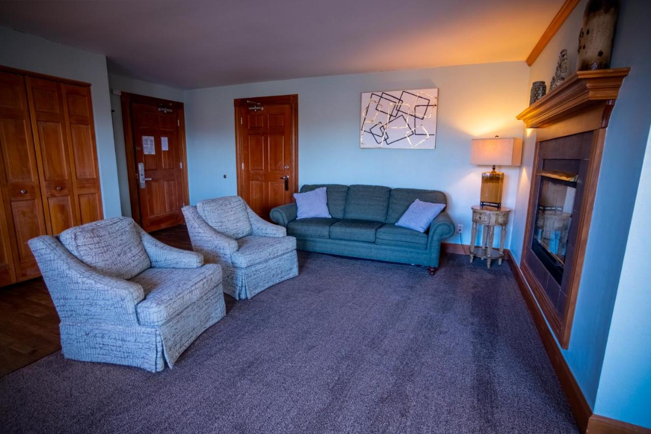 King Suite at Nuks Executive Suites