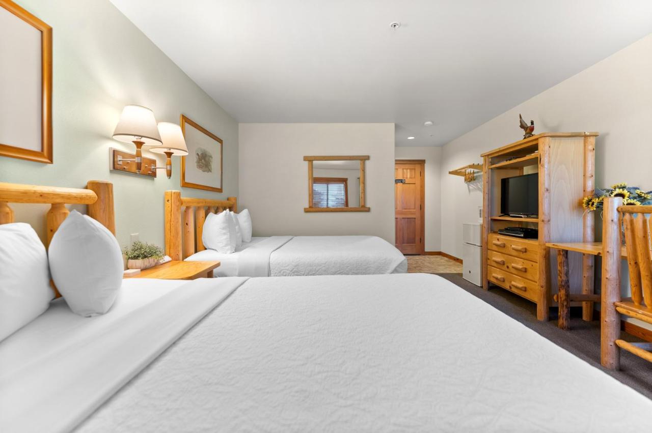 | Mt Gardner Inn