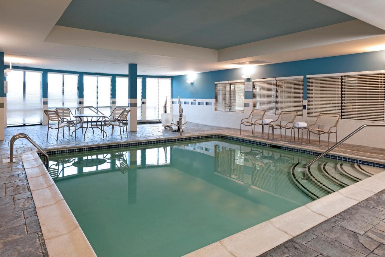 | Courtyard Hartford Farmington