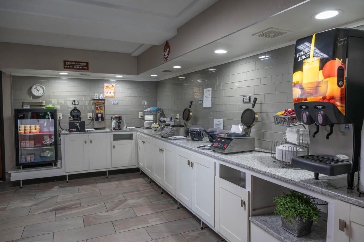 | AmericInn by Wyndham Red Wing