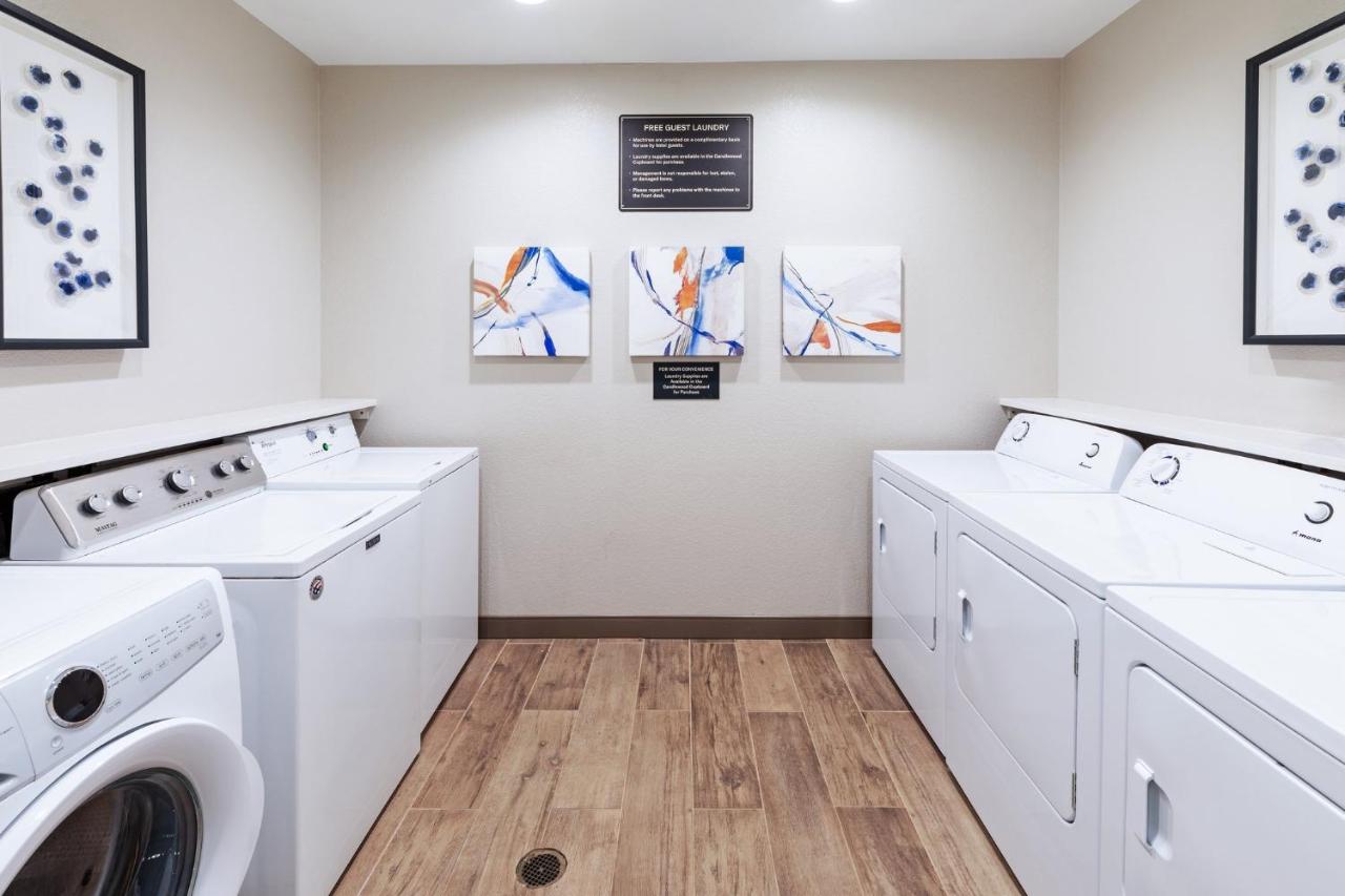 | Candlewood Suites Fayetteville, an IHG Hotel